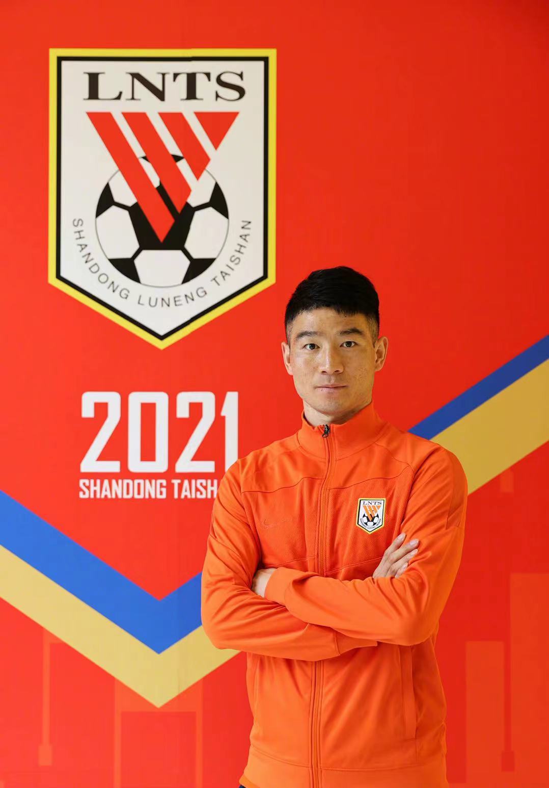 爱游戏中国-关键时刻里尔调整名单以备中超，完成体检环节打磨，悬念犹存，更衣室氛围转暖(皇家马德里能否赢得对阵里尔的胜利)